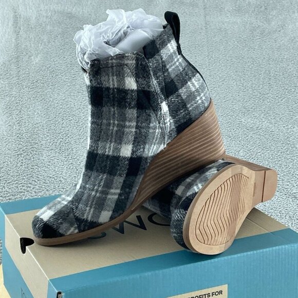TOMS Women's Clare Wedge Boot, Black/Grey Plaid, 8 NWB S161 - Picture 3 of 8
